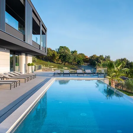 Villa Panoramica By Interhome Koromacno